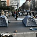 Studentski protest i blokada raskrsnice Kneza Miloša i Birčaninove traju osmi sat
