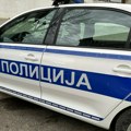 Automobilom udario ženu u Vlajkovoj ulici, pa pobegao