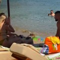 Užičanin prišao devojci na plaži pred njenom majkom! Mnogima se nije svidelo: "Da si meni to rekao, skupljao bi zube po…