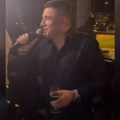 Slavlje u domu šijanovih: Zapevao i Baja Mali Knindža (video)