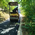 Asfaltiranje putnih pravaca u Karanu