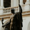 Le Monde objavio apel evropskih umetnika za pomoć kolegama u Srbiji: „Na građane koji podržavaju studentske proteste sručila…
