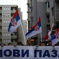 Prvi skup protiv blokada u Novom Pazaru, privedeno nekoliko studenata i građana