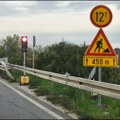 Redukovan saobraćaj zbog radova, a radnika ni od korova