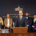 Premijer Macut na potpisivanju ugovora o bespovratnim sredstvima lokalnim samoupravama