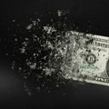Dolar potonuo zbog primirja