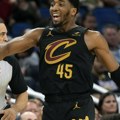 Umalo pao rekord star 39 godina, NBA liga gledala pravi šou, Mičel za istoriju i izjednačenje u seriji