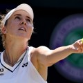 Linda Noskova se pridružila sunarodnici u polufinalu Vimbldona