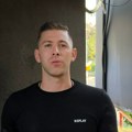 Nakon skandala potpisao ugovor za elitu 10: Boža Džons ulazi da bi kupio stan, opleo po Maji a tek da čujete šta je rekao za…