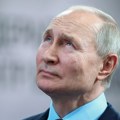 „Oružje protiv putera“: Britanski telegraf tvrdi da je Rusija na ivici dok se Putinov ratni sanduk prazni