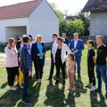 Šestoro dece, sedmo na putu: Porodica iz sela Joševo oduševila ministarku Kisić, ovo je poručila svima
