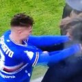 Nerealna scena u Italiji! Fudbaler Sampdorije krenuo da davi Pirla pored terena - čuveni as u šoku, ništa mu nije bilo…