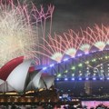 U Sidneju preko milion ljudi prisustvovalo novogodišnjem vatrometu