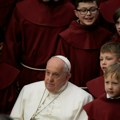 Papa Franja hospitalizovan, nije se osećao dobro tokom papske audijencije