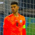 Ponovo monumentalni kiks Glazera: Izraelac opet kriv za gol! (video)