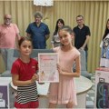 Nakon humanitarne predstave baletskog studija STAGE uručeni pokloni vrtiću „Snežana“ u Mužlji Baletski studio "Stage"