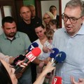 Vučić: Ne možete da izbacujete decu iz 60 kvadrata