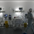 Вратио се смртоносни вирус: Однео и прве жртве, стотине људи под надзором: Све крене с повишем температуром