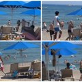 (Video) „borba za mesto pod suncem“ doslovno! Pogledajte tuču turista oko prvog reda ležaljki u Grčkoj