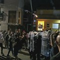DRAMATIČNA NOĆ I NEZAPAMĆENI SUKOBI POLICIJE I GRAĐANA