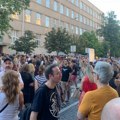 Protest podrške za sedmoro profesora ispred Pete beogradske gimnazije