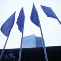 ECB će zadržati kamatne stope na dva odsto u naredne dve godine, ukazuju ankete