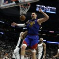 Čista dominacija - poluvreme u MVP stilu! Nikola Jokić je ovako poslao moćnu poruku Amerikancima: Nije MVP?! Pa, nismo…