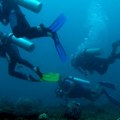 Pet italijanskih turista poginulo tokom ronjenja na Maldivima