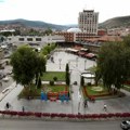 Protest ispred Osnovnog suda u Novom Pazaru zbog kažnjavanja građana koji se protive rudarenju