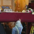 Ispraćaj Pojasa Presvete Bogorodice iz Hrama Svetog Save, vraća se u Manastir Vatoped