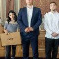 Nagrađeni najbolji učenici srednjih škola. Vredni pokloni za đake generacije Opštine Bečej.