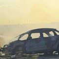 Gužva ka Beogradu, auto-put blokiran! Buknuo auto kod Inđije, buktinja napravila kolaps u saobraćaju!