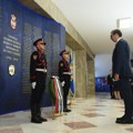 Vučić dodelio medalje pripadnicima MUP-a i najavio povećanje plata policiji pre kraja godine