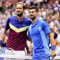 ''Ja mogu i da ispadnem iz top 10, jedino je Đoković uvek tu'' Danil Medvedev više veruje Novaku nego sebi