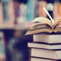Čitalac koji voli "debele" knjige: Upoznajte Čarnija iz jedne knjižare u Svetogorskoj