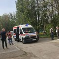 Nezgoda pred otvaranje mini fudbalskog terena u Nišu: Pao video bim, tri dečaka, učiteljica i nastavnica povređeni