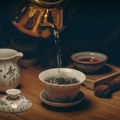 Čaj koji u Aziji piju na prazan stomak ubrzava varenje i čisti creva, dobar je i za kožu