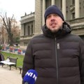 Štimac proveo noć ispred predsedništva, čeka Vučićev odgovor – „Pošto on radi stalno – i mi smo tu stalno“