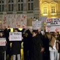 „Ne pristajemo na privid normalnosti“: Srednjoškolci protestuju pred Ministarstvom prosvete