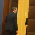 Kolika je verovatnoća da predsednik Vučić prihvati mehanizam mirnog silaska sa vlasti?