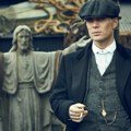 „Peaky Blinders“: Kako je britanska serija osvojila svet svojim stilom i pričom o Šelbijima