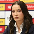Svi su gledali u zanosnu Albanku na konferenciji pred Srbiju, nikoga nije zanimalo šta selektor priča