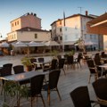 Ukrali više od 1.000 stolica iz restorana