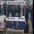 VIDEO: Krivična prijava protiv članova SNS jer su sa štanda puštali Tompsona