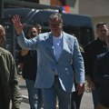 "Види брате мој, ћерка ми ради у МУП, али није за стално": Енес тражио од Вучића да му реши проблем, он обећао да ће да…