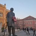 Roditelji: Inspekcija ne može da uđe u Jovinu gimnaziju – direktor im brani