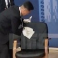 Stolica Kima Džonga Una čišćena nekoliko minuta uoči sastanka sa Putinom