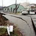 Najmanje dve žrtve zemljotresa u Japanu: Više njih zarobljeno pod ruševinama