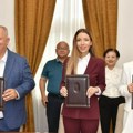 Nova investicija u Srbiji! Posao za 2.800 ljudi, u narednih 5 godina uložiće 950 miliona evra: Ministarka Mesarović potpisala…