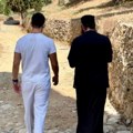 Nikola Rokvić šeta sa monahom na Svetoj Gori: Otkrio javno šta su mu tamo rekli: Oko njih samo mir, tišina i spokoj
